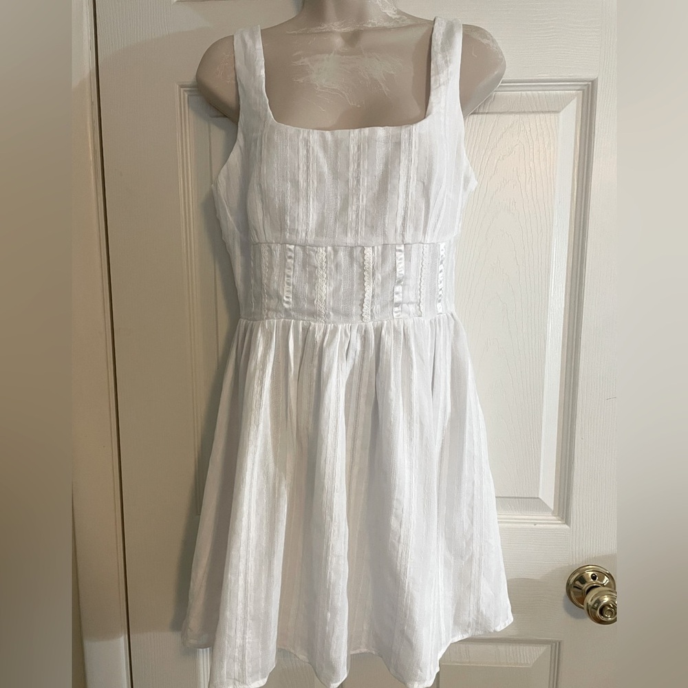 NWT Princess Polly White Dress Size 4 Perfect for Graduation